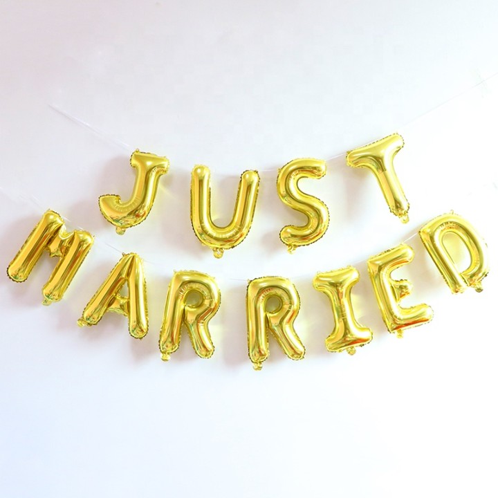 JUST MARRIED FOIL BALLOON
